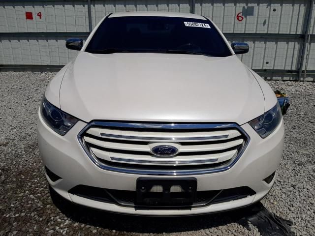 2018 Ford Taurus Limited