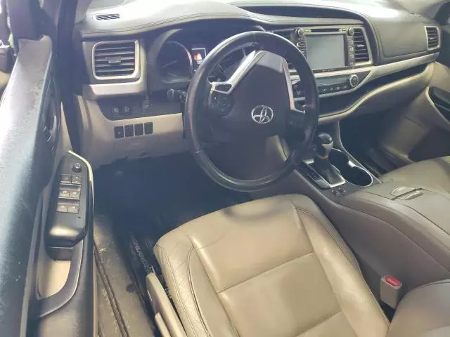 2018 Toyota Highlander SE