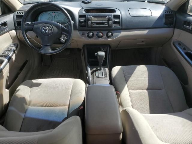 2004 Toyota Camry LE