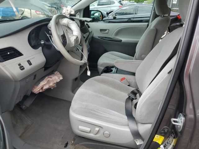 2012 Toyota Sienna LE