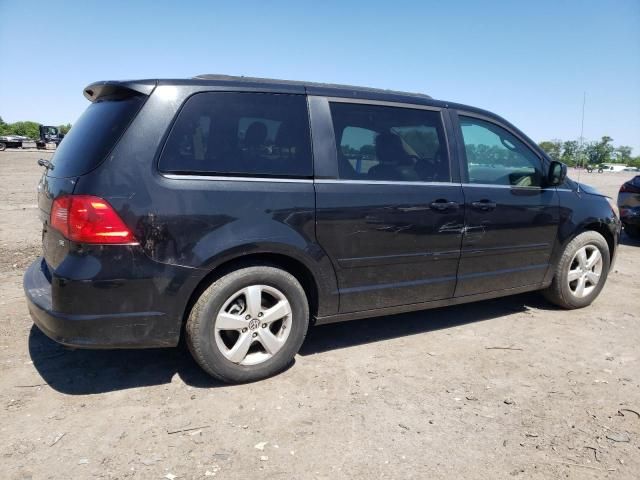 2011 Volkswagen Routan SE