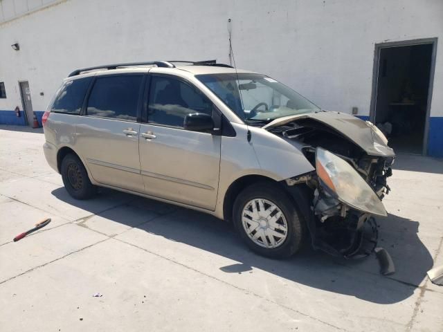 2009 Toyota Sienna CE