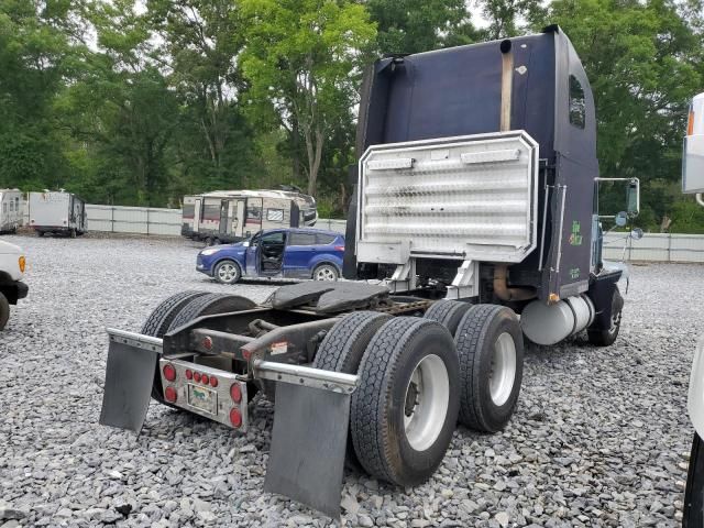 2000 Freightliner Conventional FLD120