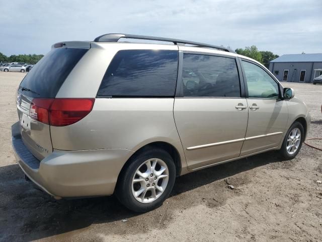 2005 Toyota Sienna XLE