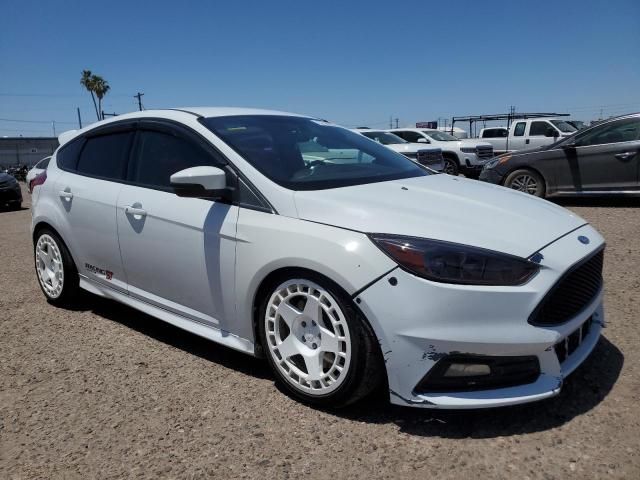 2016 Ford Focus ST