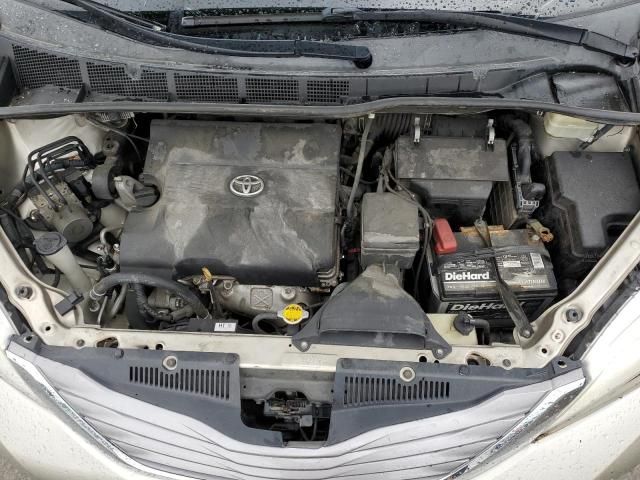 2016 Toyota Sienna XLE