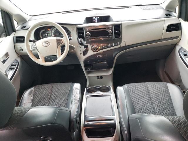 2013 Toyota Sienna Sport