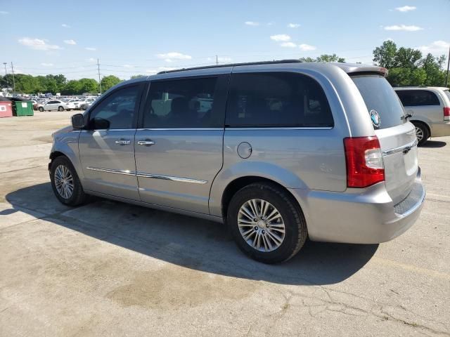 2014 Chrysler Town & Country Touring L