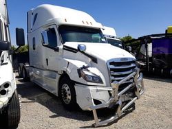 Salvage Trucks with No Bids Yet For Sale at auction: 2019 Freightliner Cascadia 126