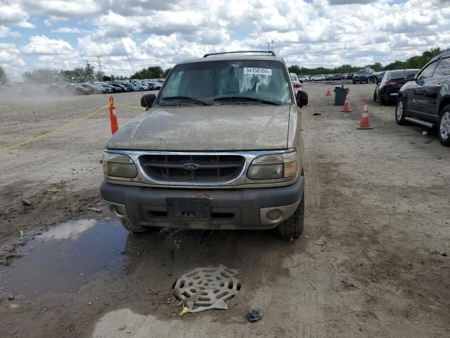 2000 Ford Explorer XLT