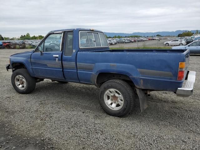 1986 Toyota Pickup Xtracab RN66 SR5