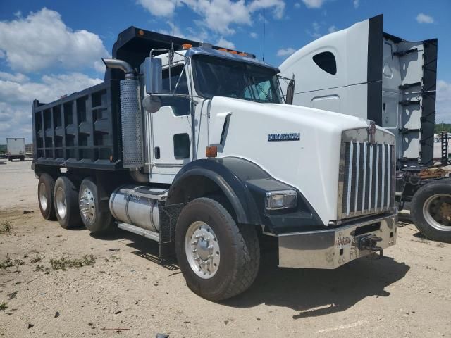 2007 Kenworth Construction T800