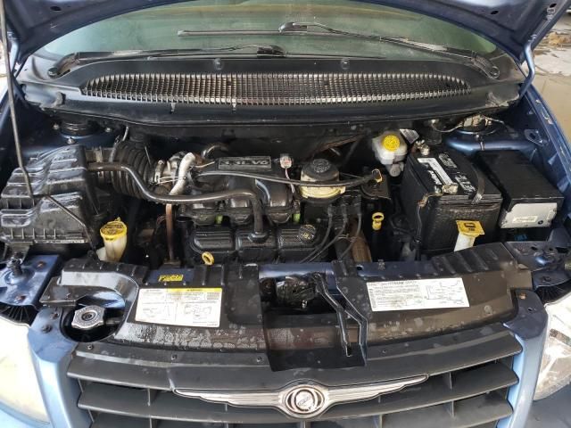 2007 Chrysler Town & Country LX