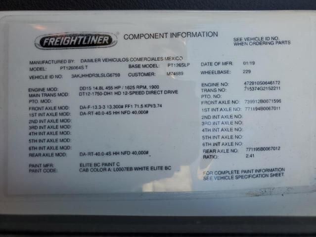 2020 Freightliner Cascadia 126