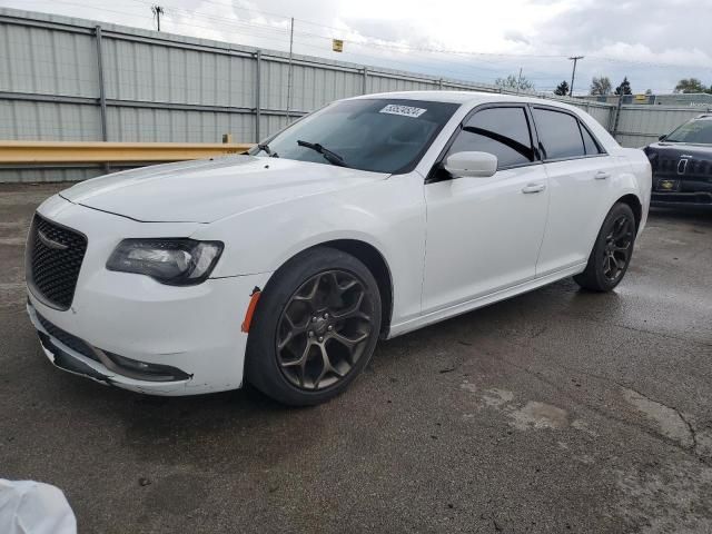 2016 Chrysler 300 S