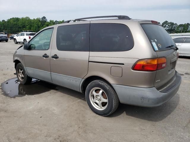 1998 Toyota Sienna LE