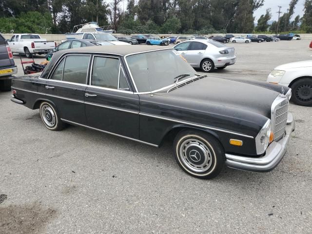 1973 Mercedes-Benz 280-Class