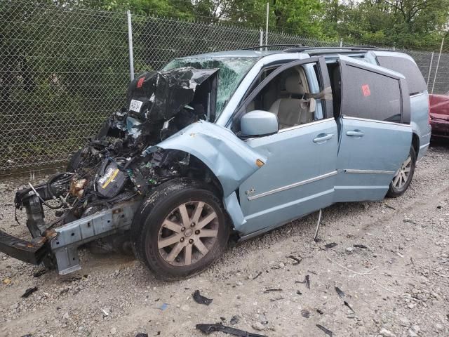 2009 Chrysler Town & Country Touring