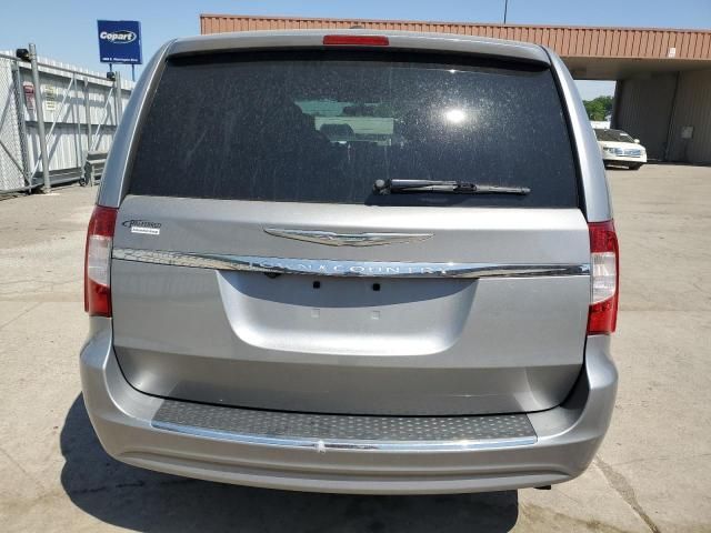 2013 Chrysler Town & Country Touring