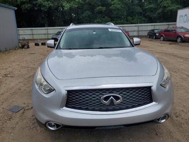 2017 Infiniti QX70