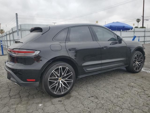 2023 Porsche Macan Base