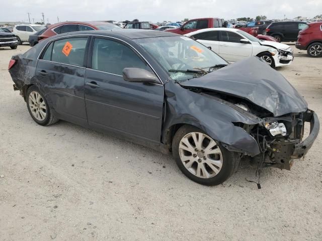 2010 Toyota Avalon XL