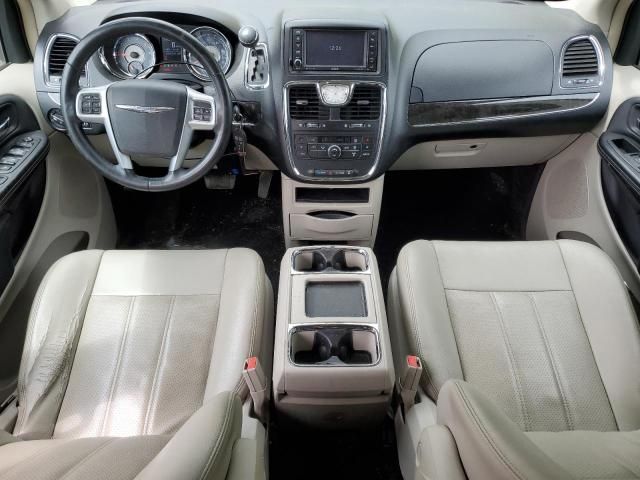 2012 Chrysler Town & Country Touring