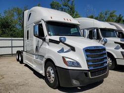 Camiones salvage sin ofertas aún a la venta en subasta: 2018 Freightliner Cascadia 126