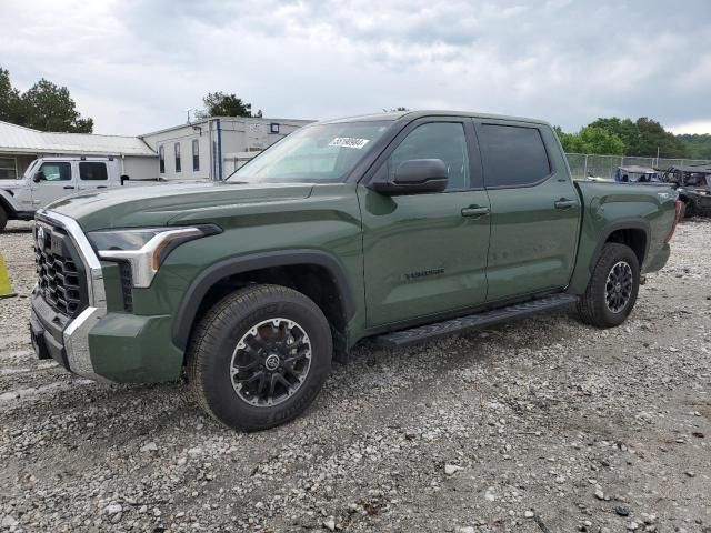 2022 Toyota Tundra Crewmax SR