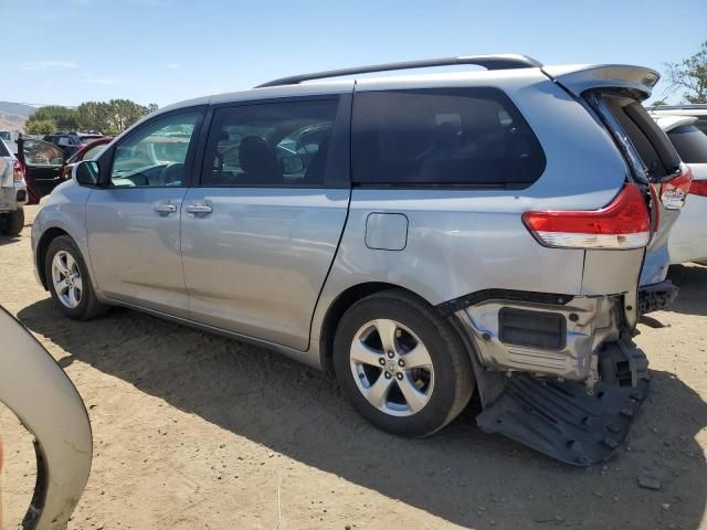 2013 Toyota Sienna LE