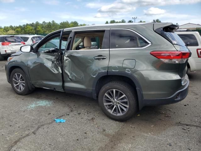 2019 Toyota Highlander SE