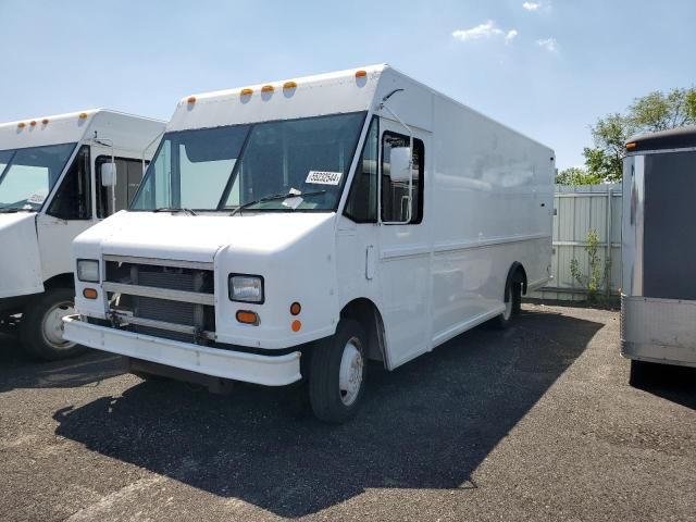 1999 Freightliner Chassis M Line WALK-IN Van