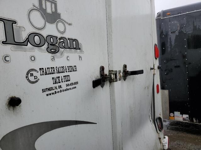 2001 Logan Horse Trailer