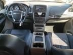 2014 Chrysler Town & Country Touring L