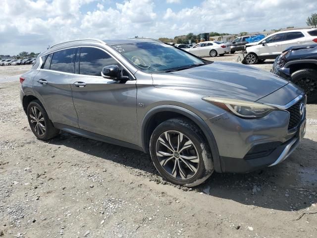 2017 Infiniti QX30 Base