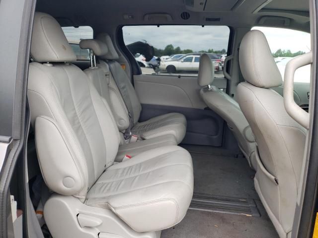 2011 Toyota Sienna XLE