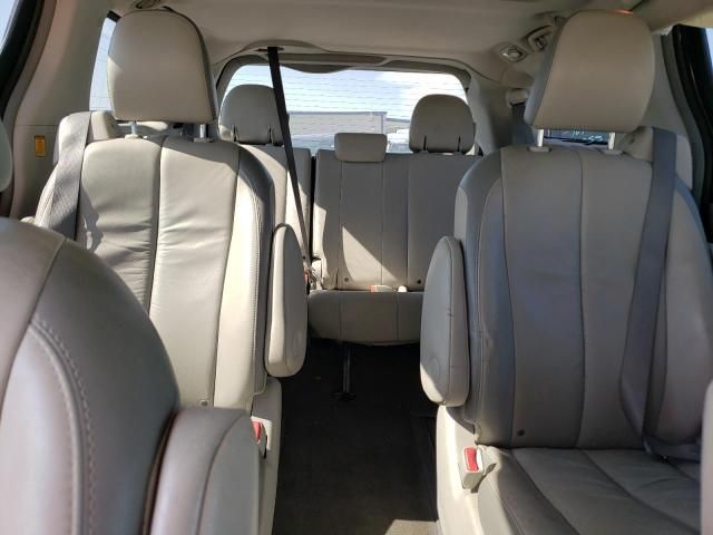 2011 Toyota Sienna XLE