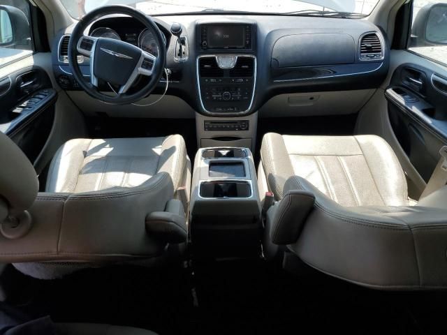 2012 Chrysler Town & Country Touring L