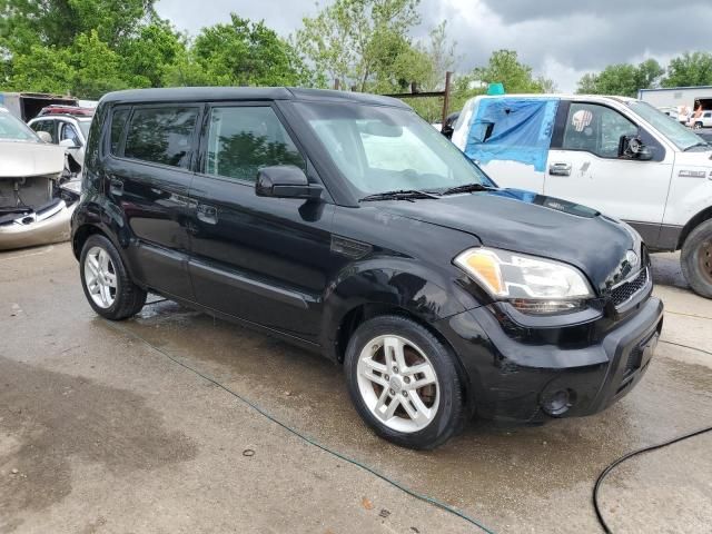 2010 KIA Soul +