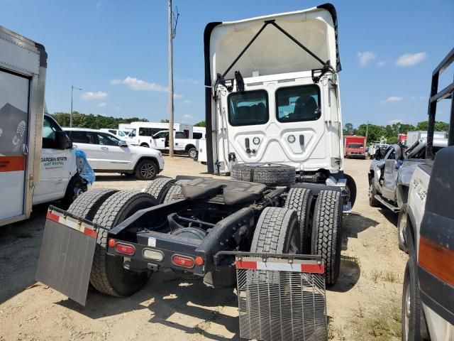 2021 Freightliner Cascadia 116