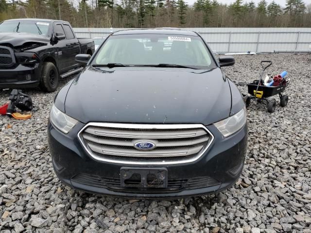 2015 Ford Taurus SE