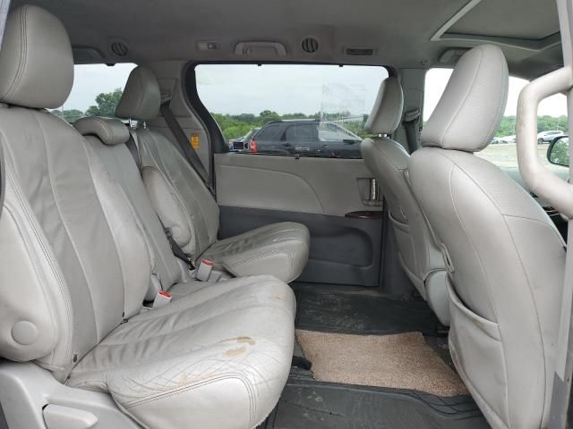 2014 Toyota Sienna XLE