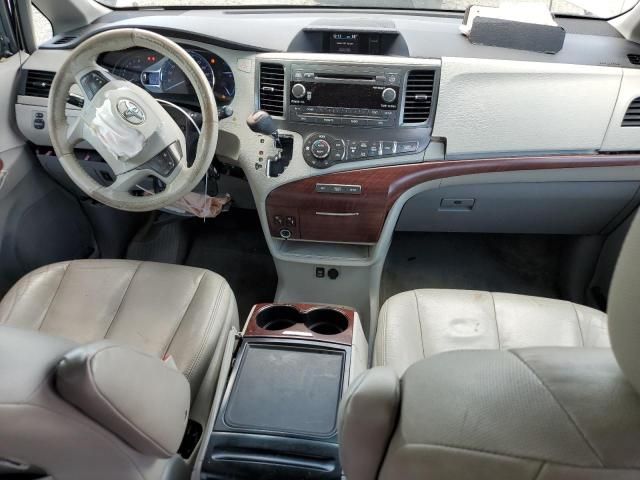 2014 Toyota Sienna XLE