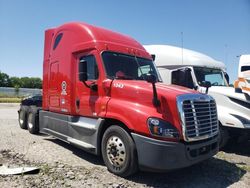 Camiones con título limpio a la venta en subasta: 2016 Freightliner Cascadia 125