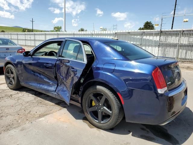 2016 Chrysler 300 Limited