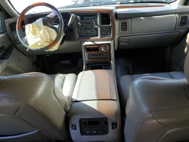 2004 Cadillac Escalade Luxury