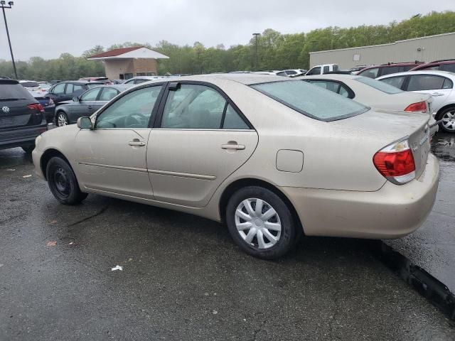 2005 Toyota Camry LE