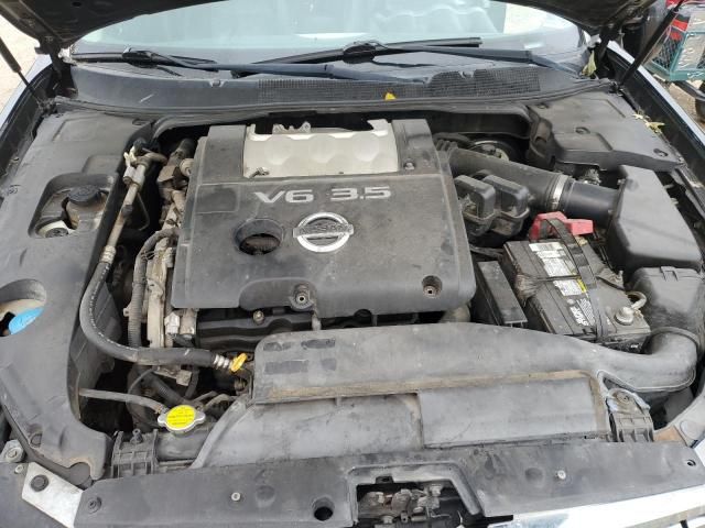 2005 Nissan Maxima SE