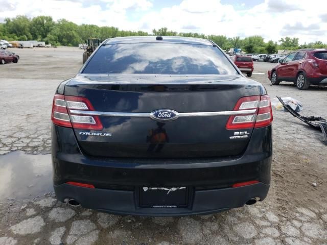 2017 Ford Taurus SEL