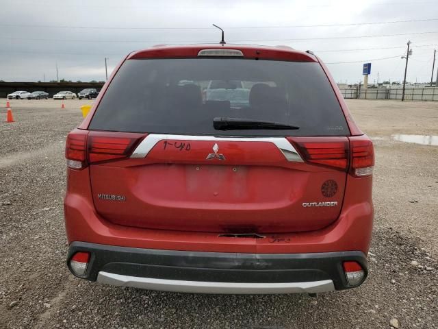 2016 Mitsubishi Outlander SE